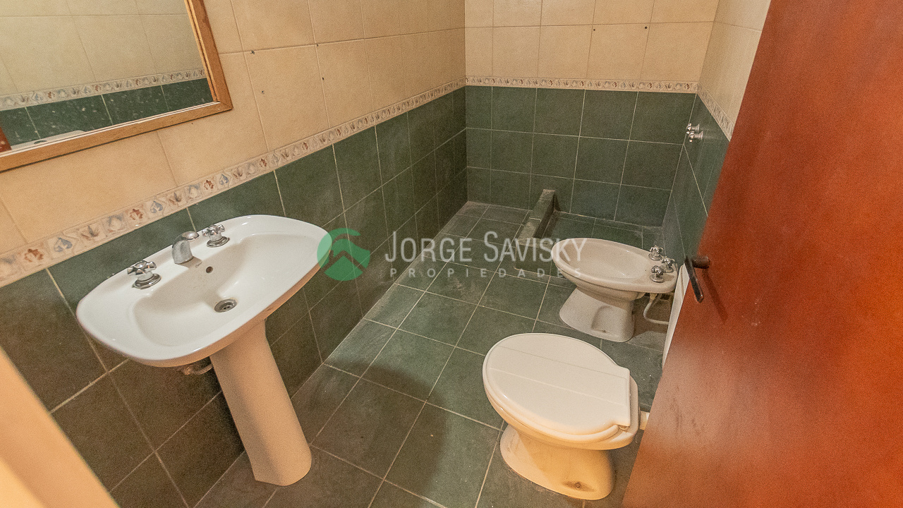Casa con servicios en Parque Ventania (10)