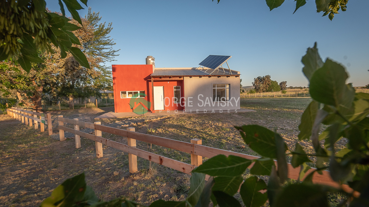 Casa con servicios en Parque Ventania (21)