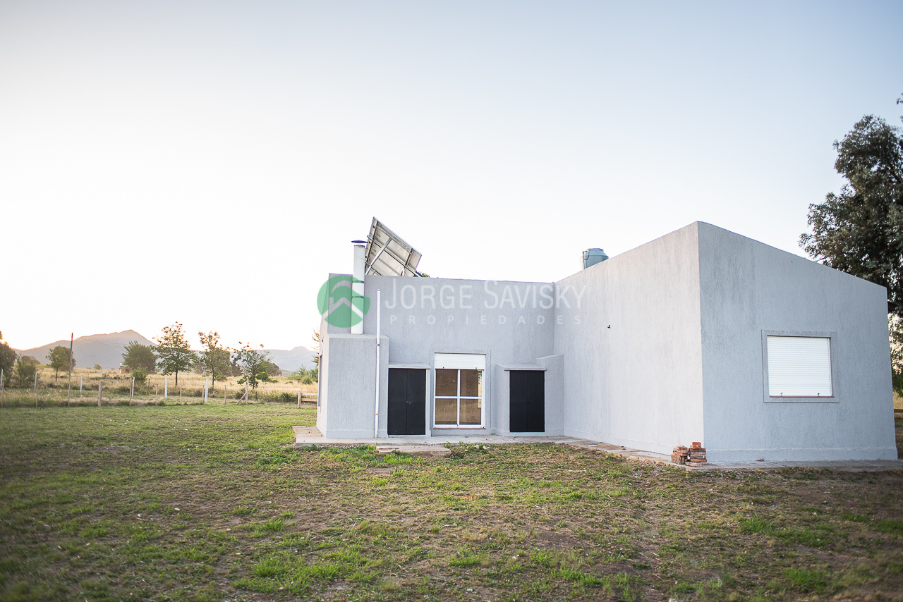 Casa con servicios en Parque Ventania (37)