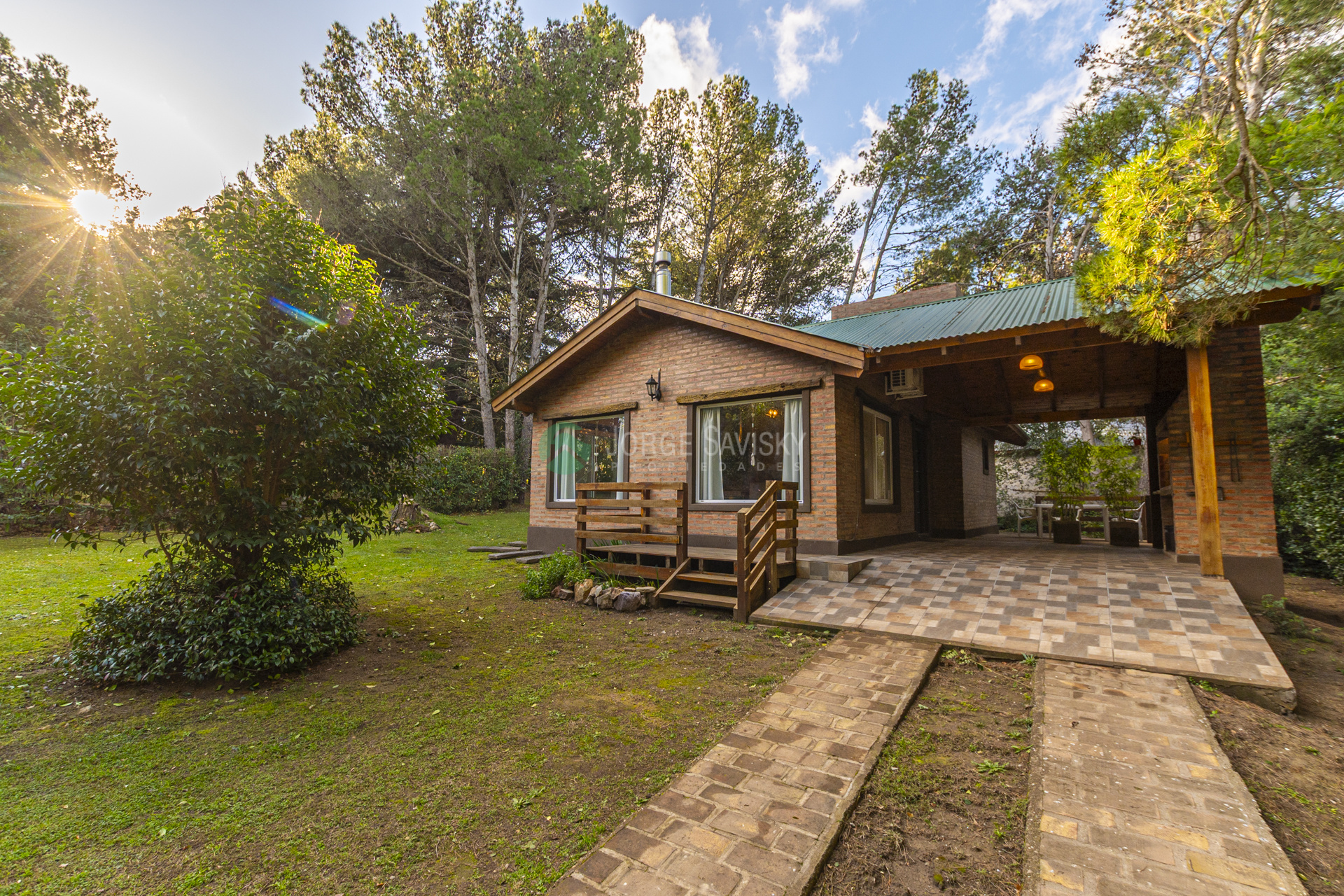 Casa con espacios amplios, gran parque y piscina 007_