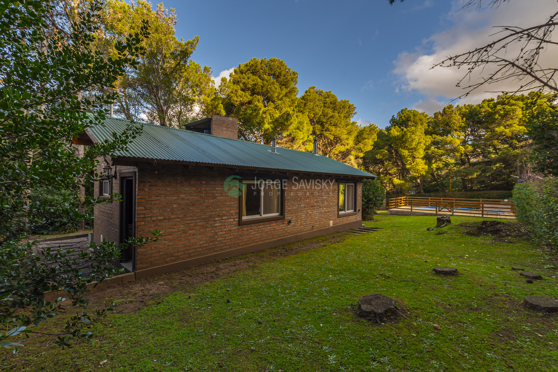 Casa con espacios amplios, gran parque y piscina 028_