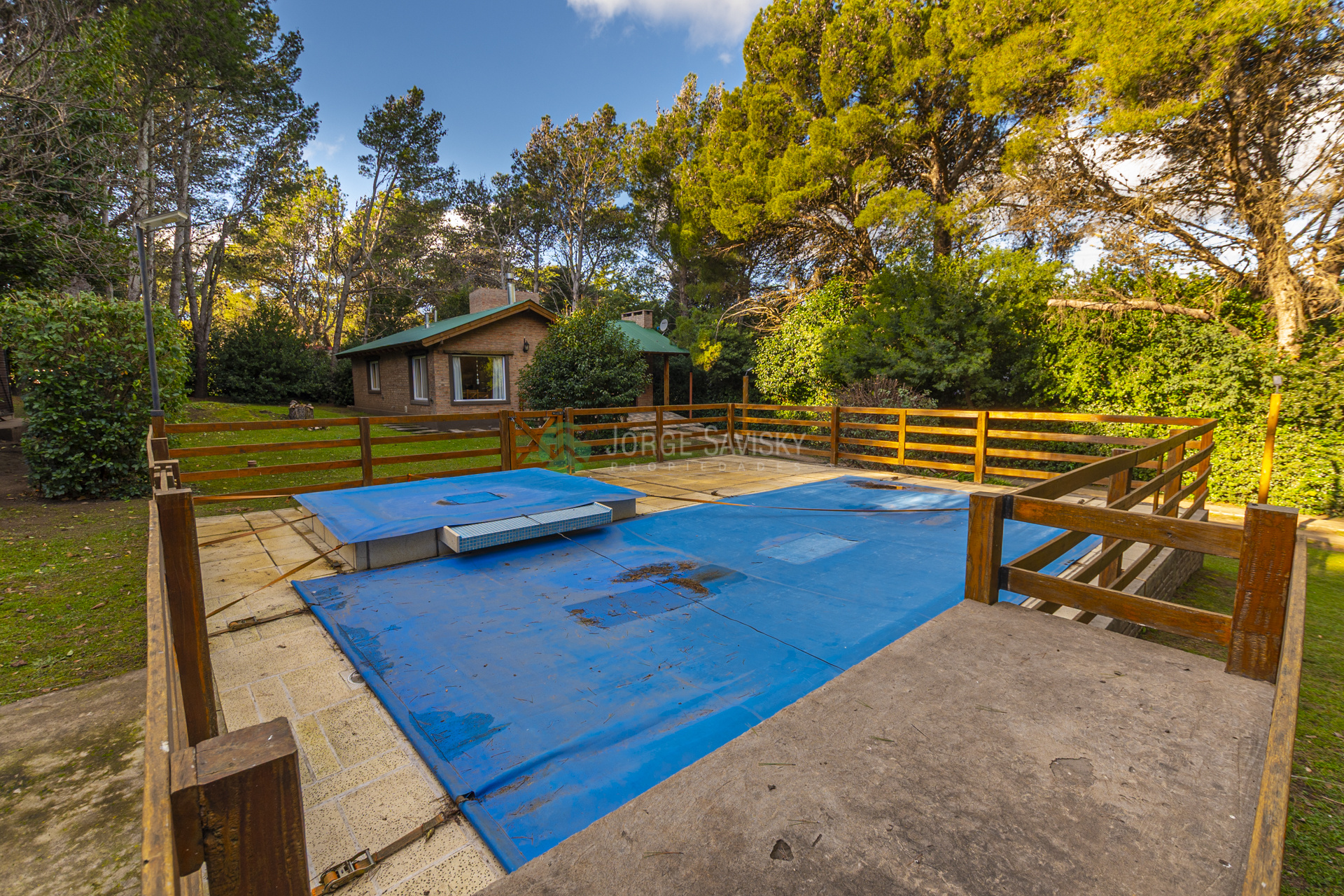 Casa con espacios amplios, gran parque y piscina 034_