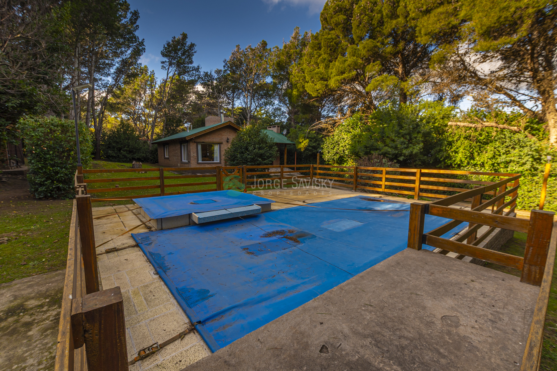 Casa con espacios amplios, gran parque y piscina 035_